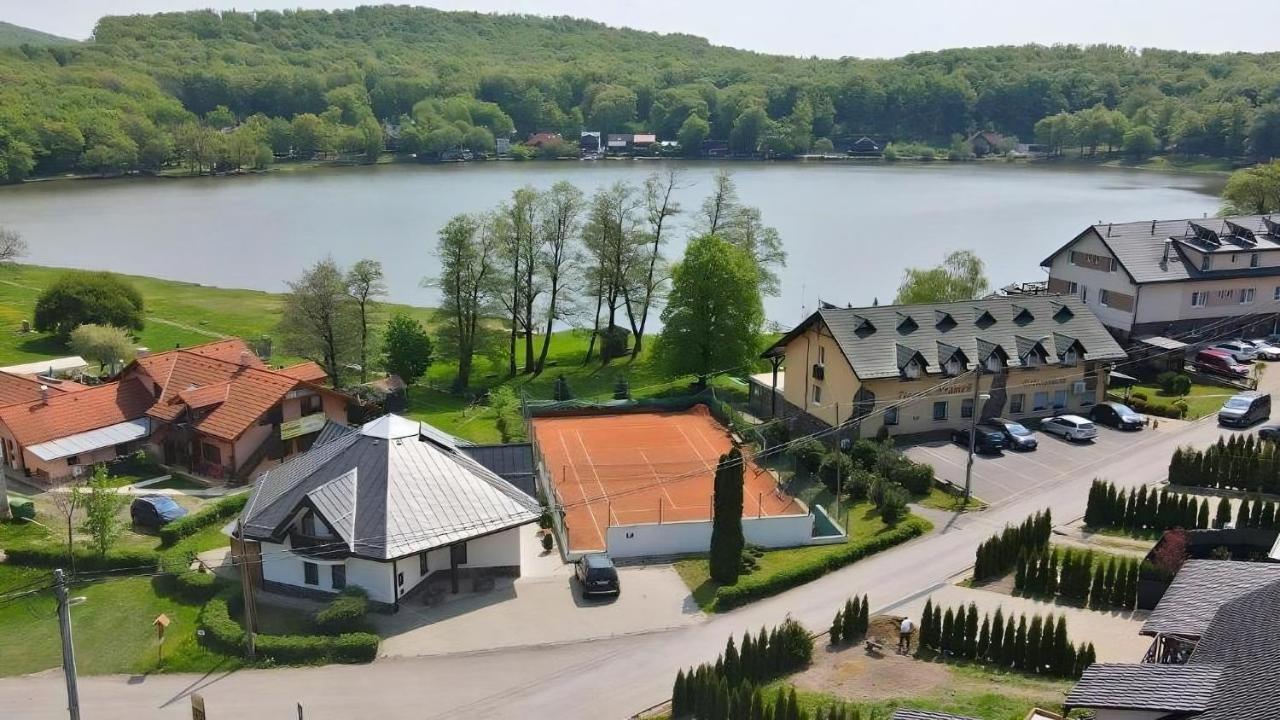 Penzión Prameň Vinné Exterior foto