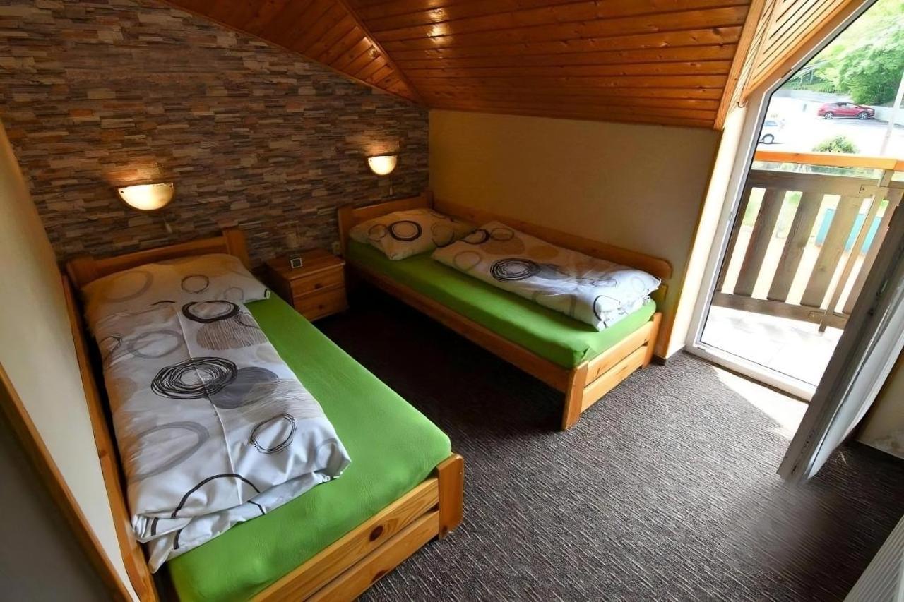 Penzión Prameň Vinné Exterior foto